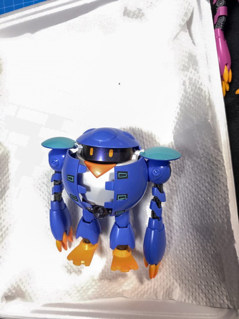 モモカプルのカラーレシピ
本体:ガイア/ブルーサフ→クレオス/スマルトブルー
肩等:ガイア/ブルーサフ→ガイア/ミクヘアシャドウ
爪等:ガイア/イエローサフ→ガイア/橙黄色→ガイア/クリアピンクでグラデ
目の周り、お腹ビーム:ガイア/メタリックサフ→ガイア/プリズムアレクサンドライト
関節:ガイア/メタリックサフ
お腹:ガイア/ホワイトサフ→ガイア/ブルーイッシュホワイトパール
最後までご覧頂きありがとうございました。