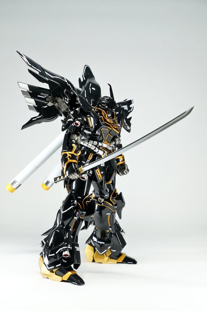 MG シナンジュ 塗装済み 完成品 黒 騎士 ブラック ガンプラ MG シナンジュ 塗装済み 完成品 黒 騎士 ブラック ガンプラ