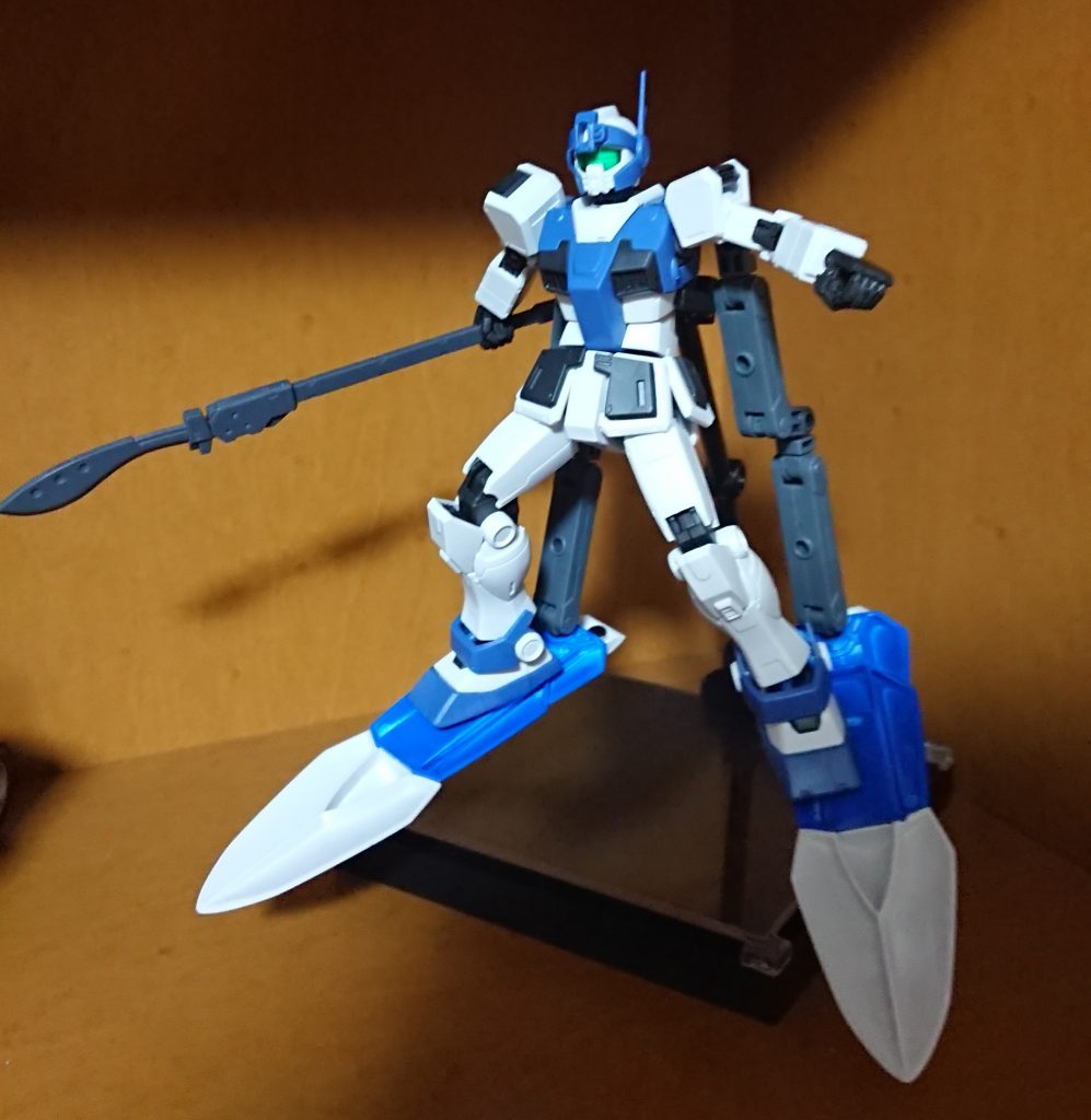 水上戦形態
水上スキーです。
モチーフはアトラスガンダムです。