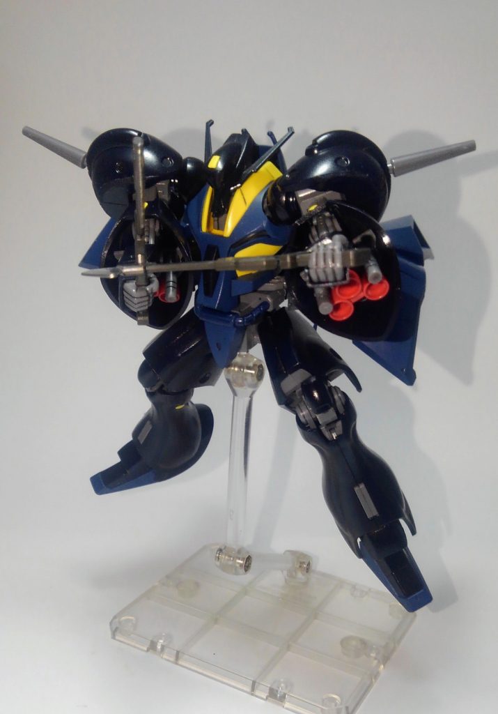 メイン武器のナイフ。ガンダムフラウロスのナイフを流用してます。オーダーを受けた友人のイメージにピッタリなので即採用ｗ持ち方も順手と逆手がポイントなのです。