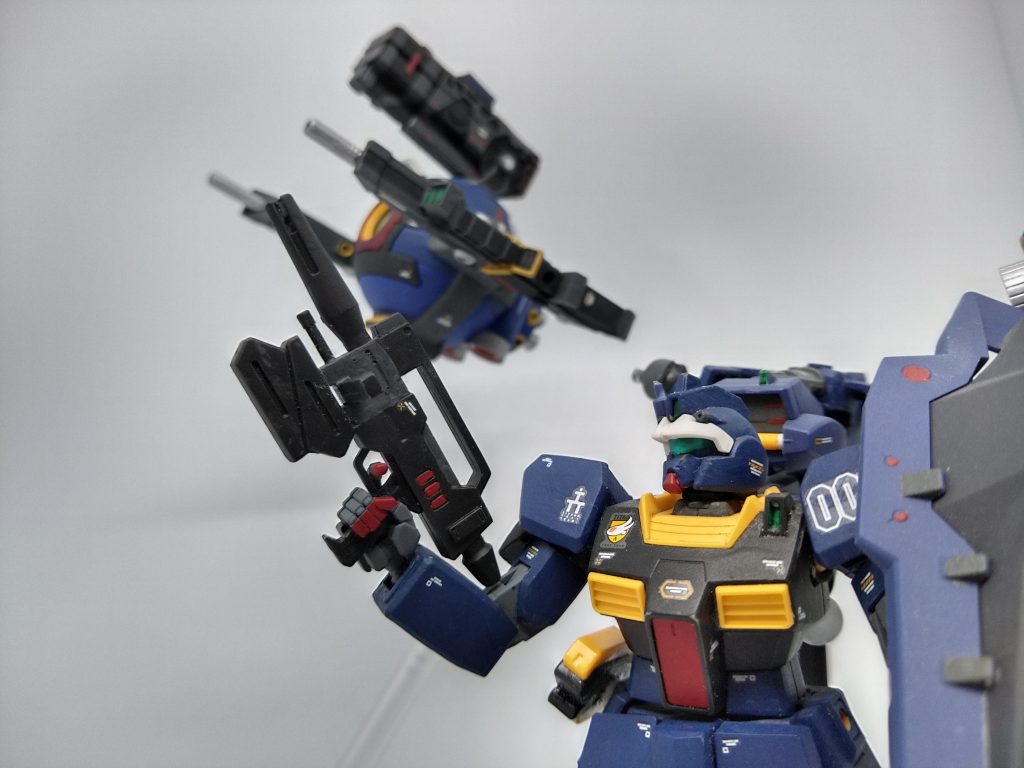 「ボール1号機回り込め」