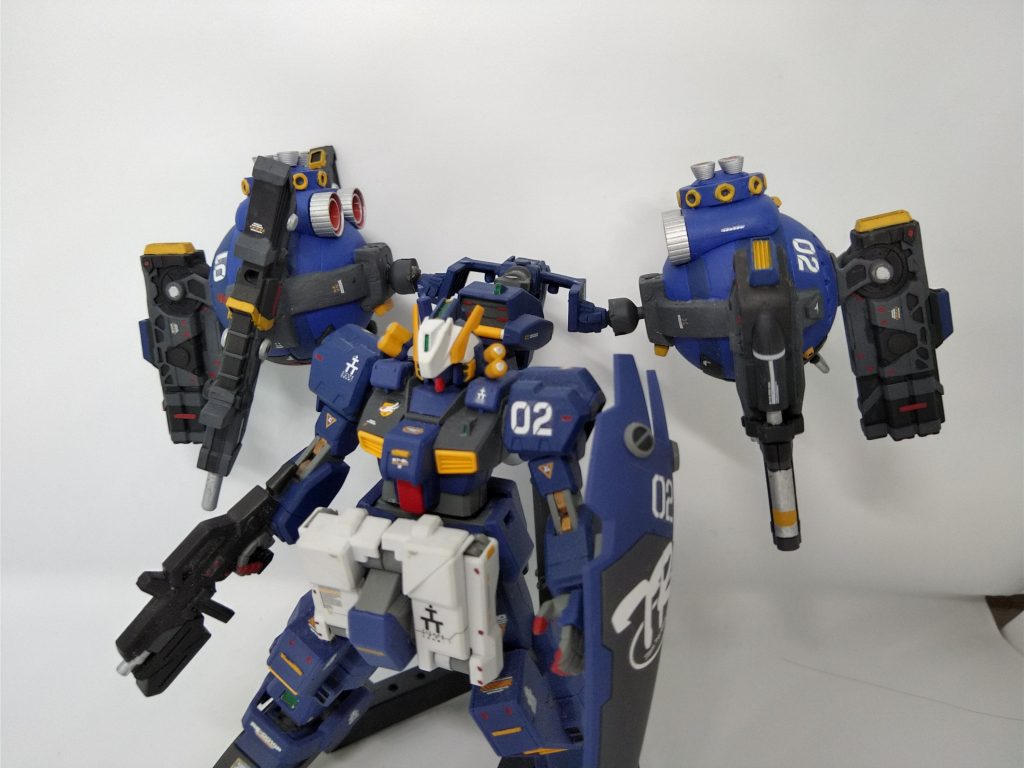 バックパックの接続部が一緒なので以前作ったヘイズルに装備させました。
名称はアドバンスド・ヘイズル・ジャグラーですかね。