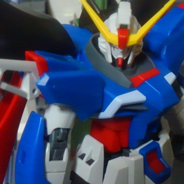 デスティニーガンダム