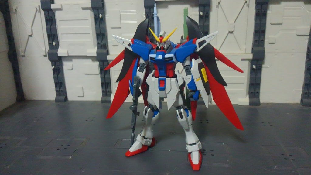 シールは一部のみで色分けでこの配色の再現となっております