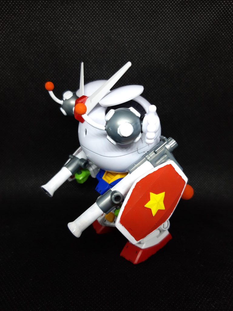 ケロボール、バズーカ、シールドも２つずつ。
部分塗装にアクリルガッシュを試してみました。気軽に使えて便利ですね。