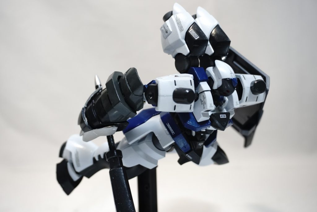 以下ポージングなど
バーニアは元パーツが元パーツなのでかなり動きます