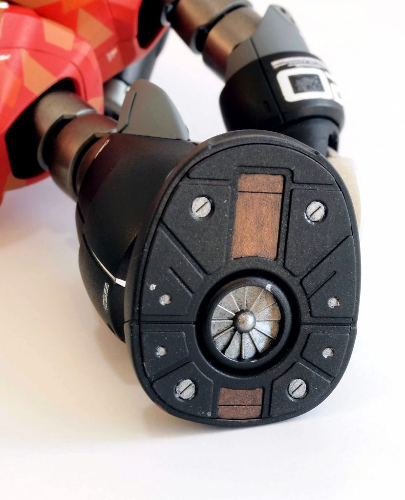 いつもは見えないからって絶対やらない足裏の色分け。
筆塗りでお手軽だったので全然苦にならなかったです。