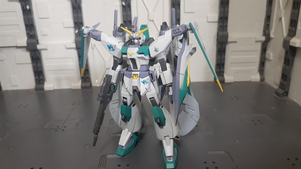 フロントビュー。
一部、自作デカールなのですが下地が白なので違和感が無くて助かりました←