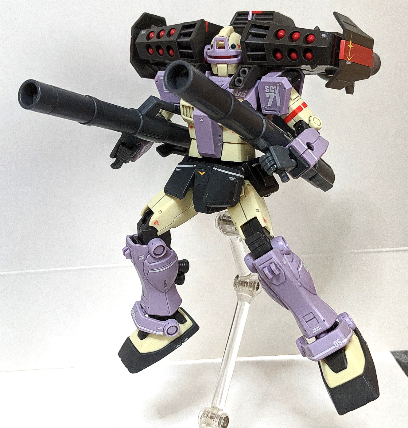 HG ジム・インターセプトカスタム（フェロウ・ブースター装備