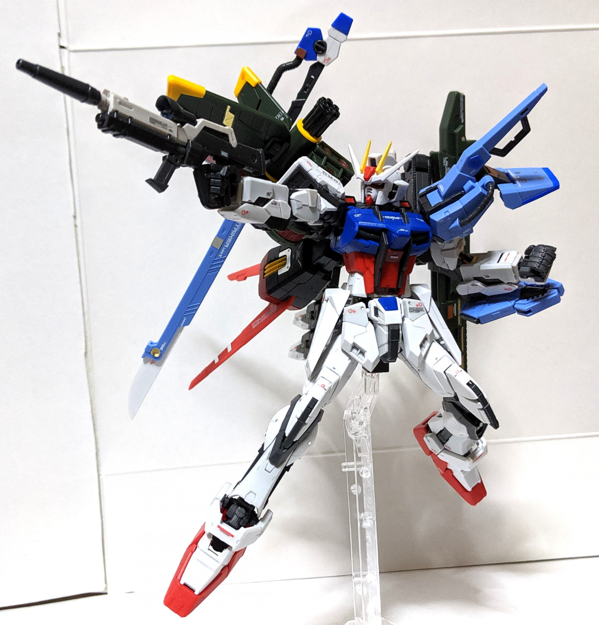 RG パーフェクトストライクガンダム｜マルミコアロさんのガンプラ作品 