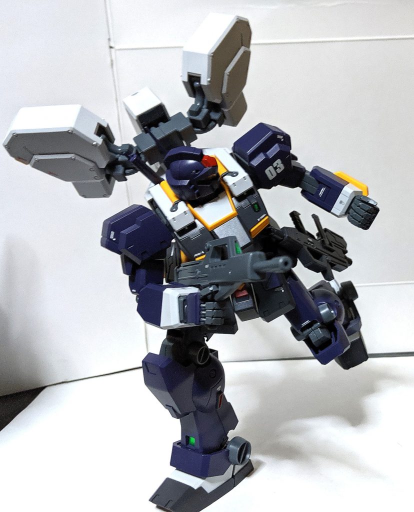 パーツ構成をごちゃまぜして組み上げただけなので基本的な可動域は変更なく可動できます