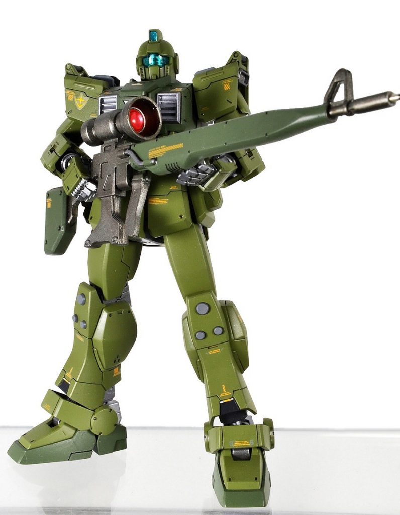 工作内容

■頭部
・モールドの彫りなおし。

■胴体
・タガネを使って各モールドの彫りなおし。
・メタルバーニアに変更。

■腕部
・タガネを使ったスジ彫り追加、および彫りなおし。
・肩アーマーをプラ材を使ったオリジナルディテールでデコレート。
・隙間にバーニアパーツを使用。
・0.5mmプラ棒を使いディテール追加。
・MSハンドパーツ追加。
・メタルパーツ使用。

■脚部
・タガネを使ったスジ彫り追加、および彫りなおし。
・スカートアーマー裏打ち。
・0.5mmプラ棒を使いディテール追加。
・足裏の肉抜き埋め。
・メタルパーツ使用。

■武装
・スナイパーライフルにメタルガンマズル使用。
・オマケで陸戦型ガンダムバックパック＆コンテナ製作。