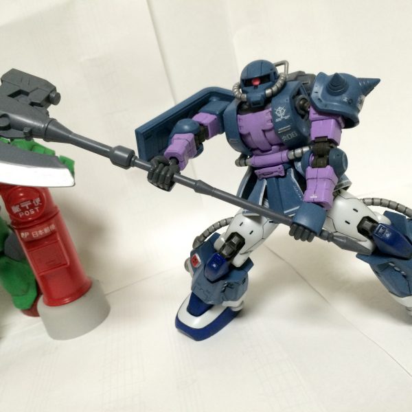 HGオリジン版黒い三連星のザク2です