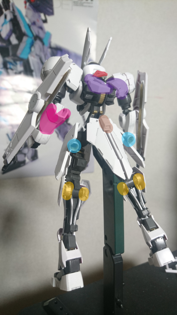 追加パーツ後方
(使用しているパーツの機体ごとに別の色を使用しています)