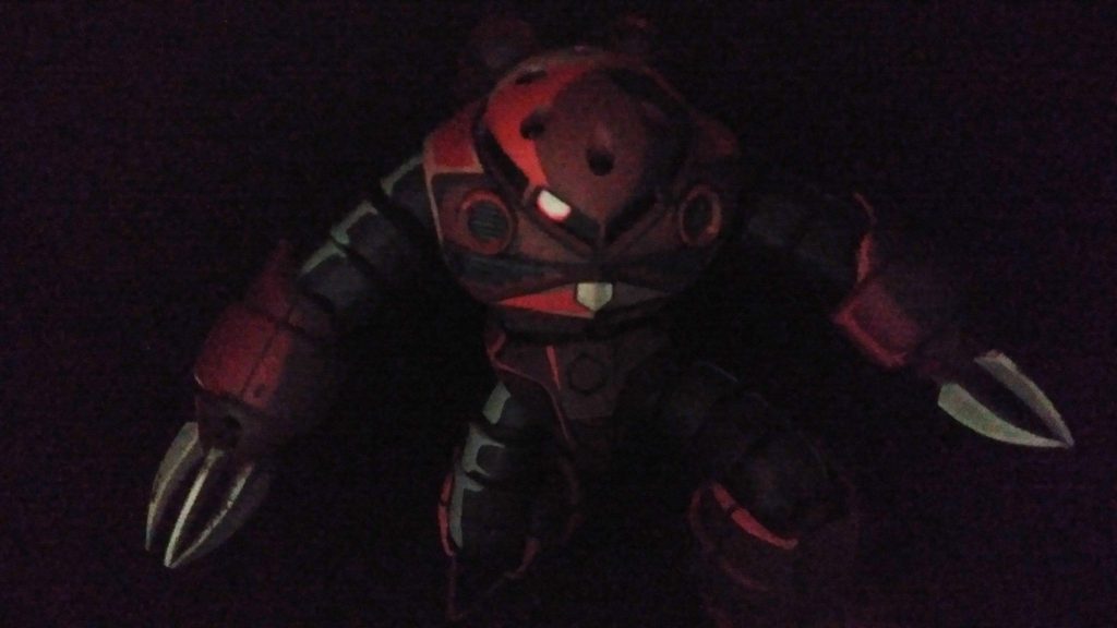 パッケージ背後のポーズ