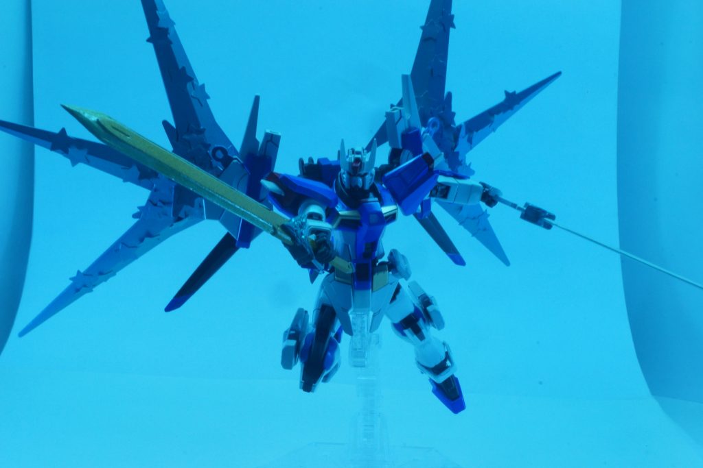 ーー輝け!スレイプニルッ!トランザムッ!!ALICEALICEALICEALICEALICEALICEALICEALICEALICEALICEALICE 星の翼を発動してのトランザム。金木犀、銀木犀の切れ味も増し、ビーム系武器の威力も桁違いに上がります。しかし、トランザム効果が切れたときの反動もすさまじく、本体稼働用粒子もゼロになり機能停止。次回稼働まで膨大な時間が必要になります。 星の翼+トランザムは、切り札も切り札。とっておきではなく苦渋の決断です。ALICEALICEALICEALICEALICEALICEALICEALICEALICEALICEALICE