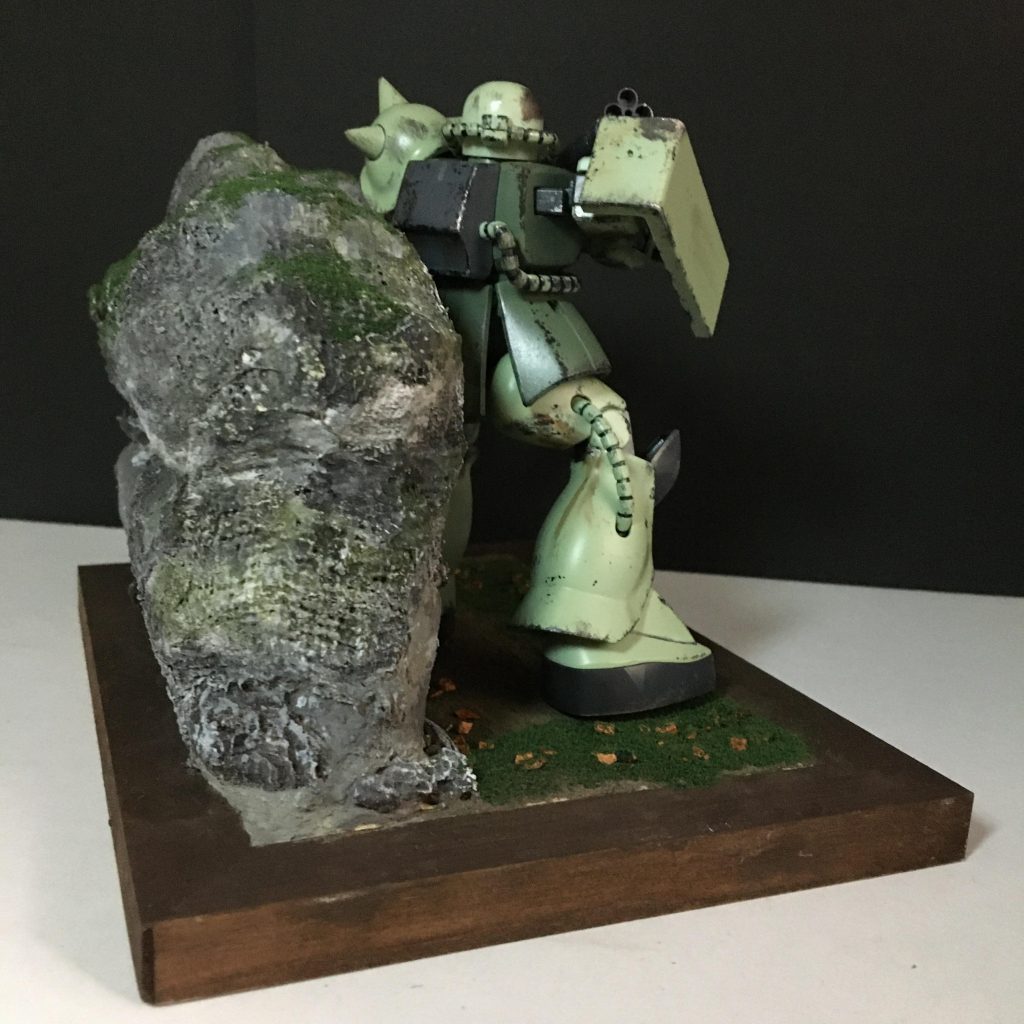 HGUC MS-06 量産型ザクⅡのミニジオラマ–4枚目/制作者：ogagaga