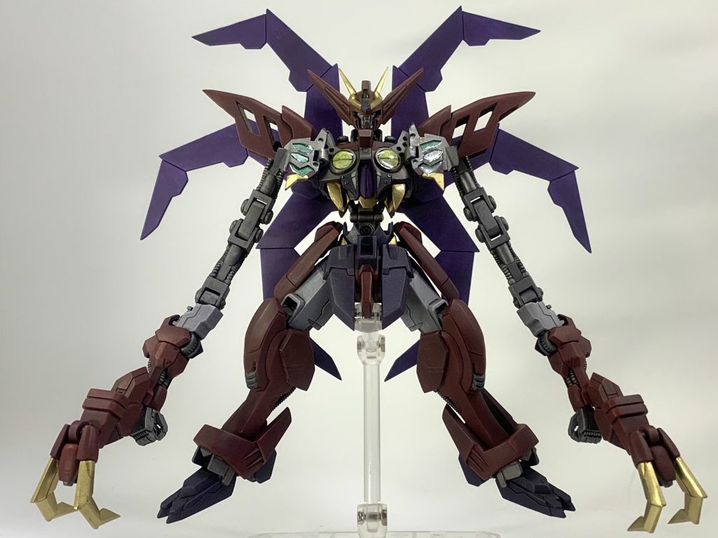 基本的にガンダムフレームなんで可動域は広いです。