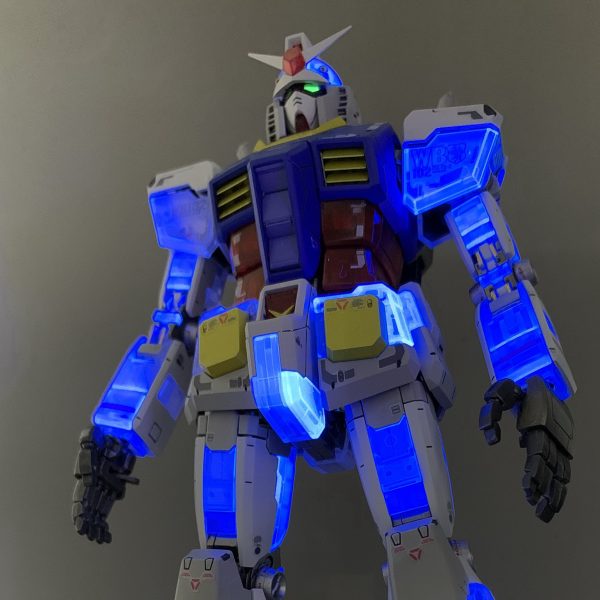 MG1/100 RX-78-2ガンダムVer.3.0［ソリッドクリア／スタンダード］