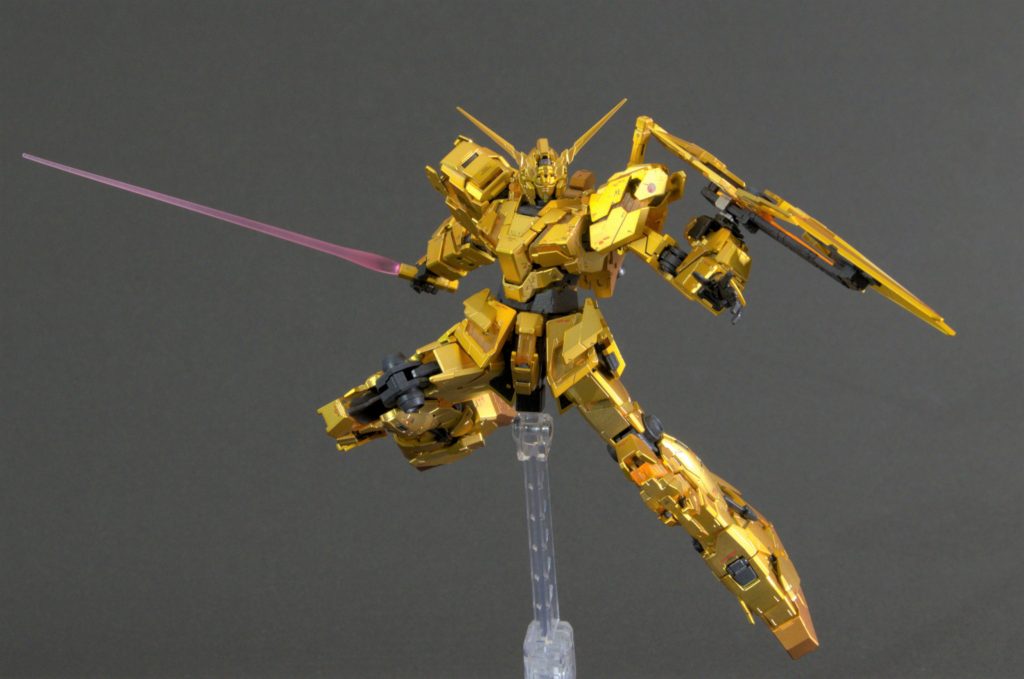 RG ユニコーンガンダム(GOLD)–8枚目/制作者：Hase205