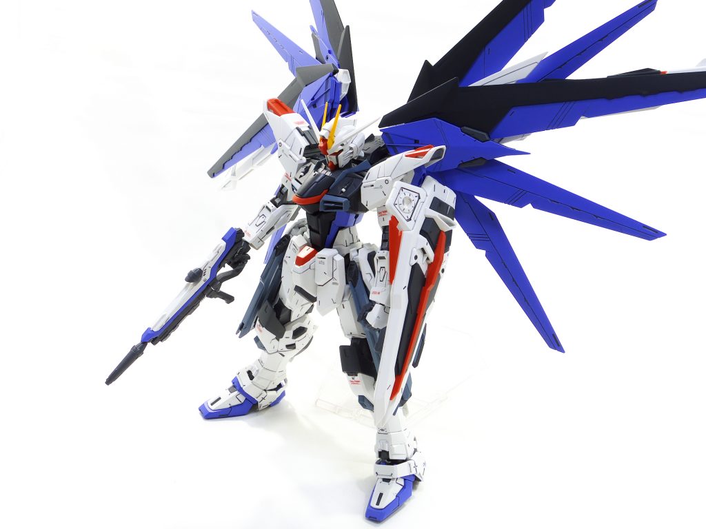 MG フリーダムガンダム ver.2.0–4枚目/制作者：guplafactory