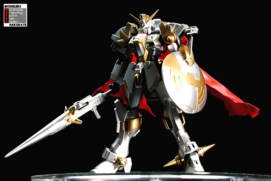 各スパイクを市販のパーツに、マントはプラ板から自作です。
他はエッジ出したり、手首いじったぐらいで、塗装して完成です。