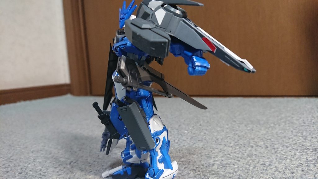 改修点その１
腰の対艦刀をグランドスラムにしました
良い感じにハメれました