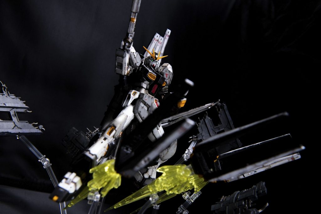 RG ニューガンダム–4枚目/制作者：ハブヲ