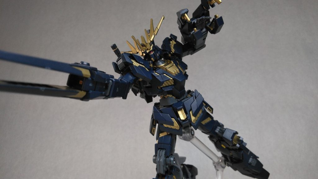 ガンダムマーカーのゴールドって良い色してる(*´ω｀*)