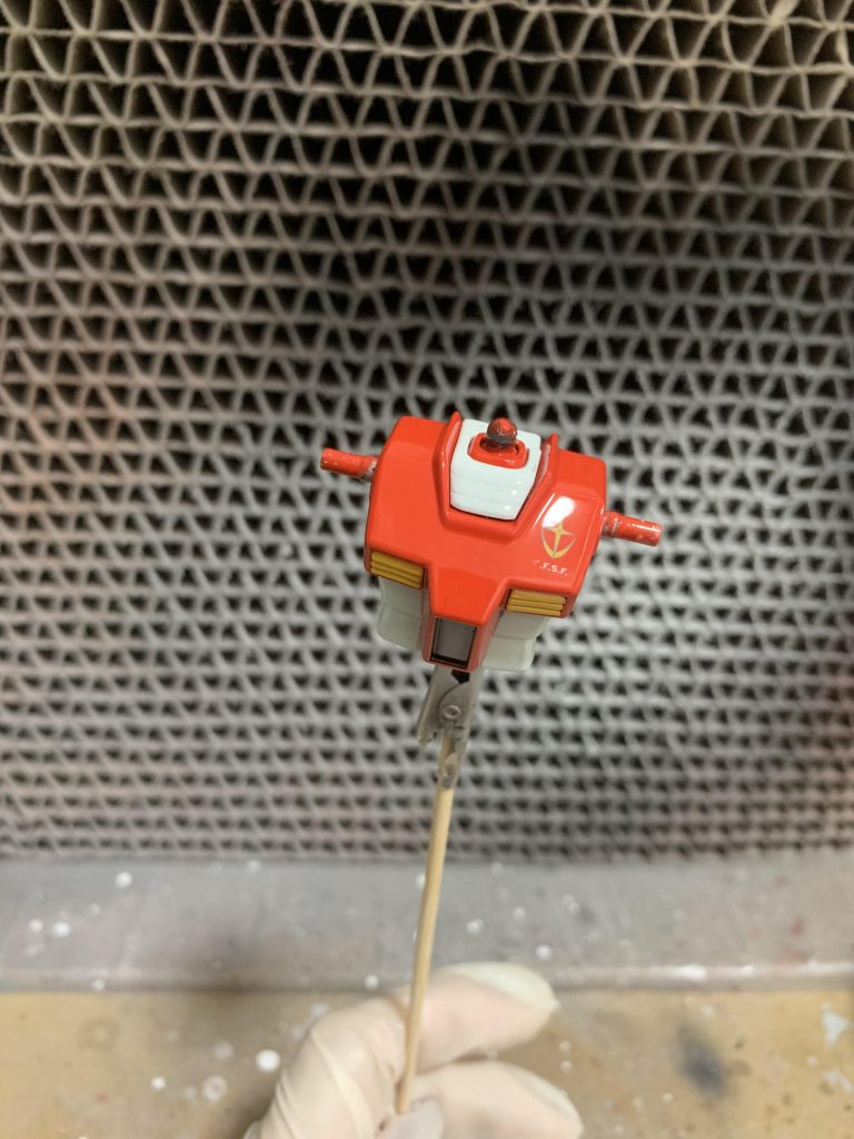 クリア塗装は初めてでした。
デカールの研ぎ出しも。