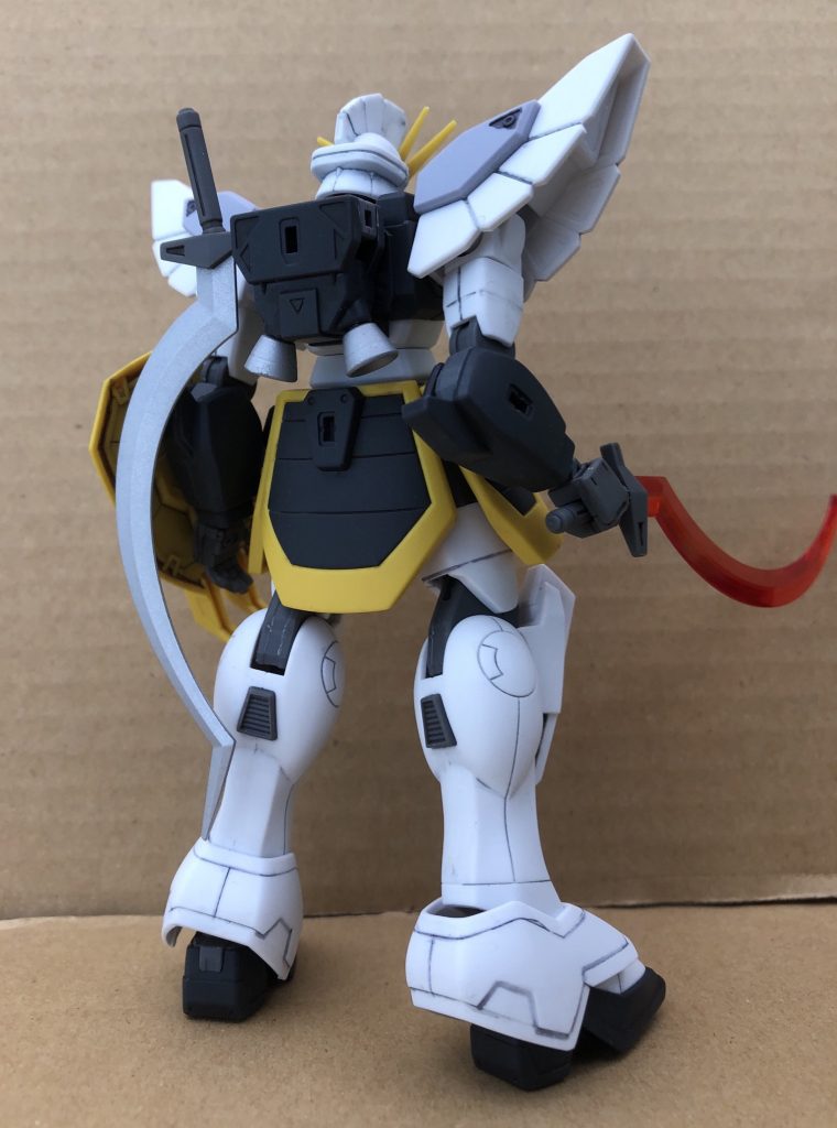 背面。