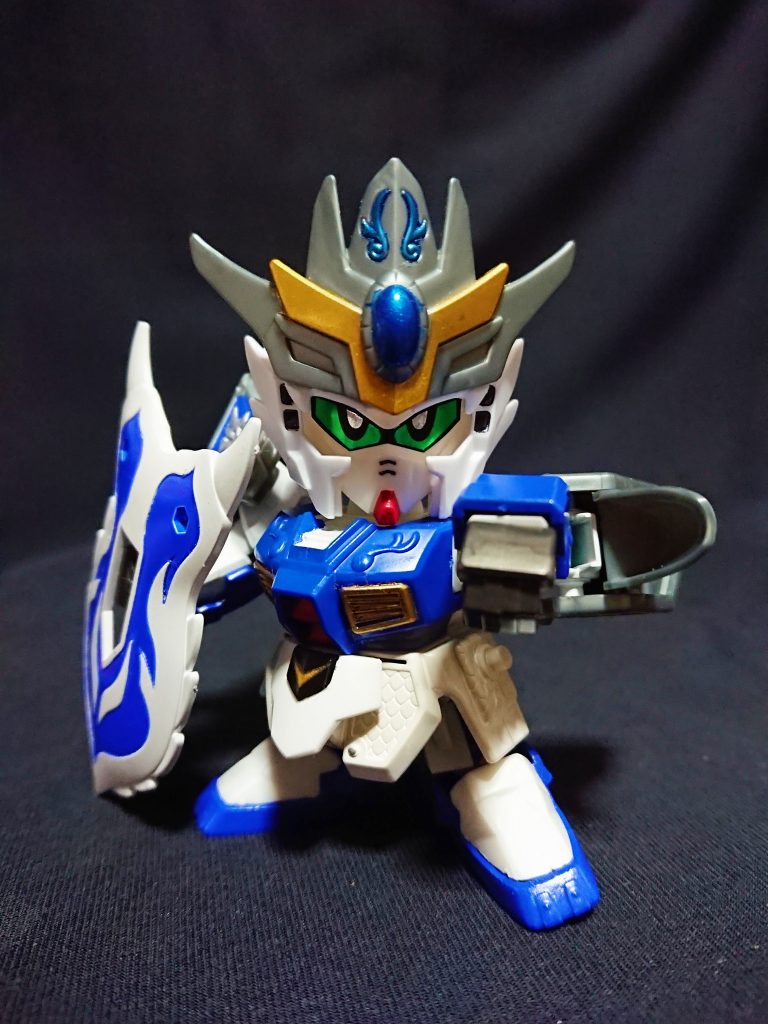 甘寧とは好敵手にして親友。
機駕に攻め込まれた際に、張遼から孫権を守り抜いたほどの実力を持つ侠。
白銀十文字槍と大盾を手に甘寧と共に轟を支えた。