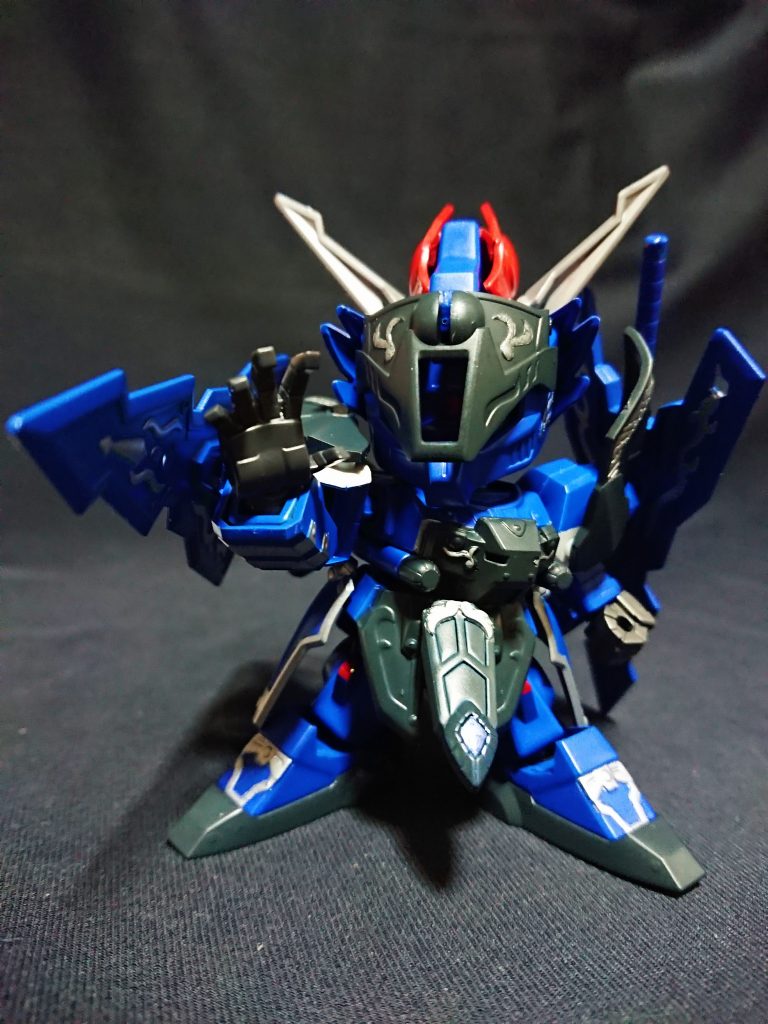 羊祜は晋の対呉最前線司令官で、晋王朝の成立に尽力した将です。
[鄧艾オーヴェロン](https://gumpla.jp/sd/207561)同様にガンダムモードに変形させることができます。