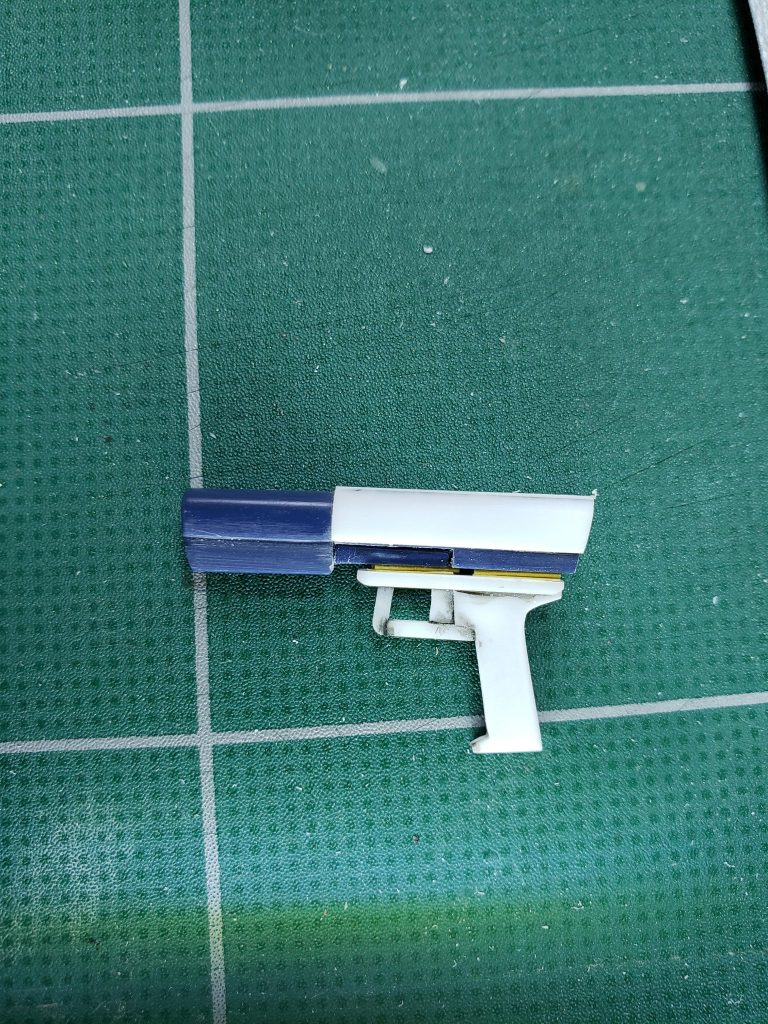 ビームガンはメタスのアームビームガンを流用してセミスクラッチしました