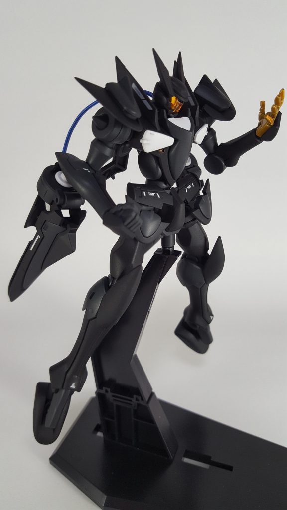 カラーリングはやっぱり黒で…