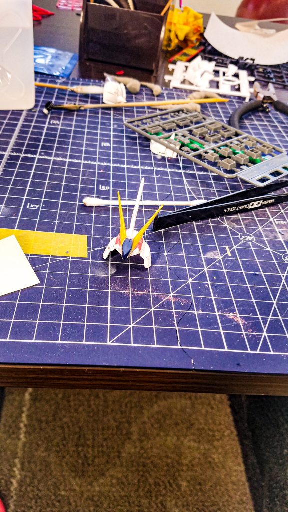 ヘルメットみたいな頭が気になったので角生やしました✨