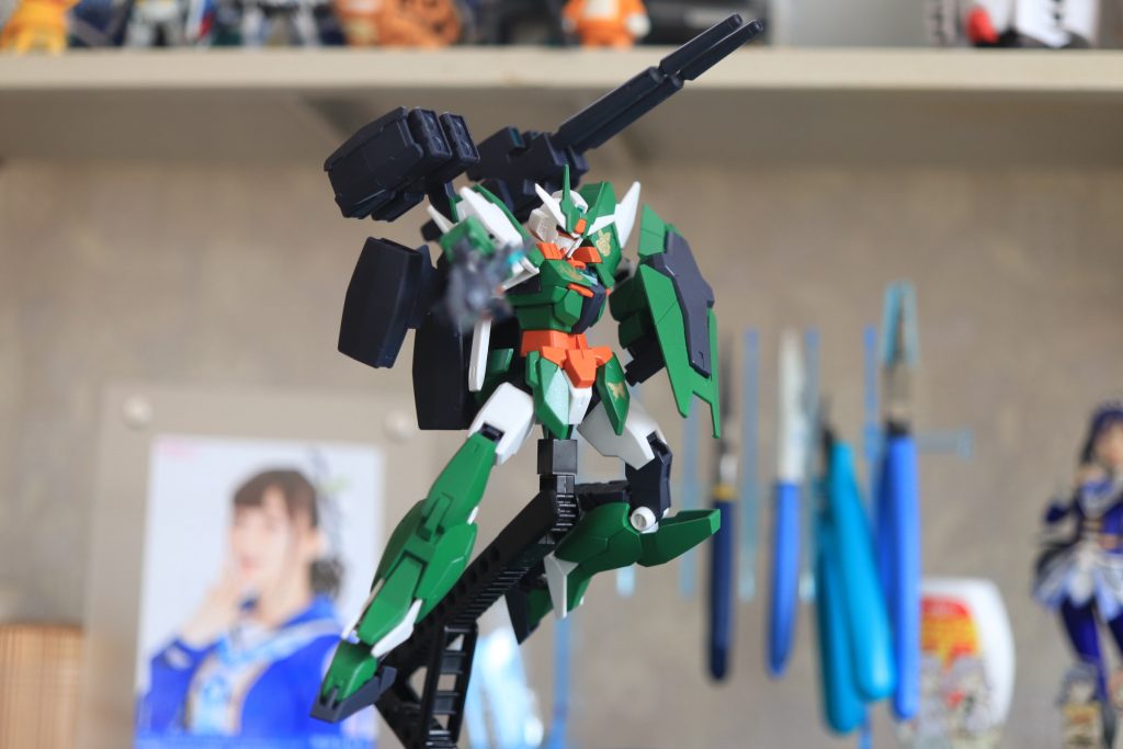 自分カラーのアースリィガンダム–3枚目/制作者：イッチー