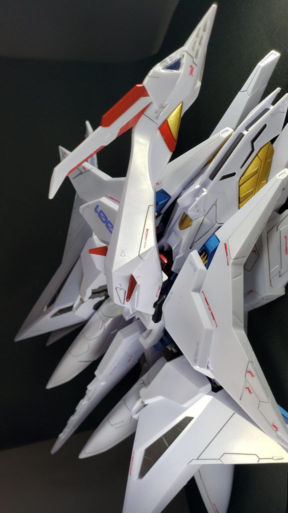 F.F.U1
フライトユニット単機能のフライトユニット(Flight-unit)を装着した状態(Fixed)のFFタイプは、ペーネロペーと呼ばれる[14]。