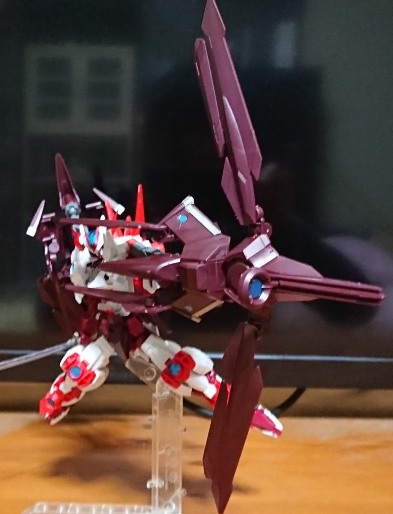 弓矢形態[ナスノヨイチ]状態

ノーネイムユニットがかなり自由度の高いパーツで、変形させるだけでも楽しい。どこをどうすればこう見えるか考えてやってます