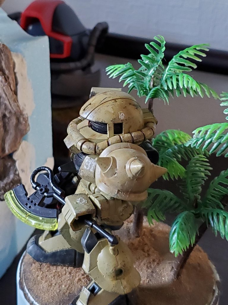 クロスシルエットザク–3枚目/制作者：しんしん@