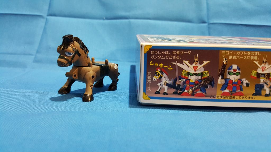 おまコンは*おまけのキット*を作る企画なので主役はこちら武者ホースでした。

カッコいいのが当然(そうでないと物語が映えない)ですが、その下には多くのモブ侍がいるんだろうしと*ど貧困*な武者の頼りない相棒を作っちゃろうと思いました。