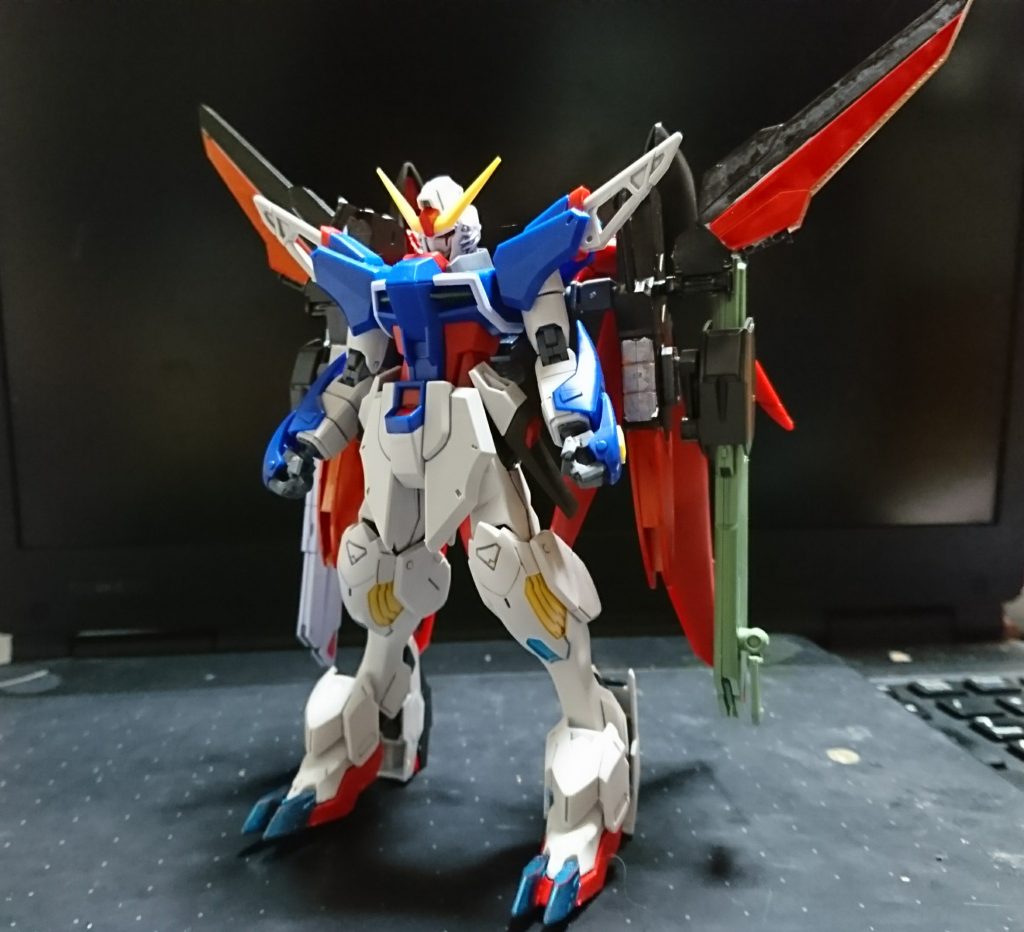 Re:デスティニーガンダム

再び運命に抗う為作られた機体。

デスティニーをベースに作った改造ガンプラ。脚部を改良し武器が無い状態でも拳や蹴りで立ち回れるよう調整。