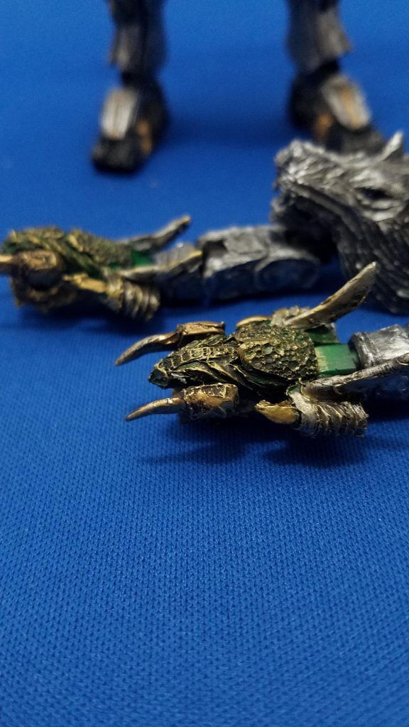 ツインジーエンハング
龍のような見た目を目指し、牙部分は大分短くなってます。