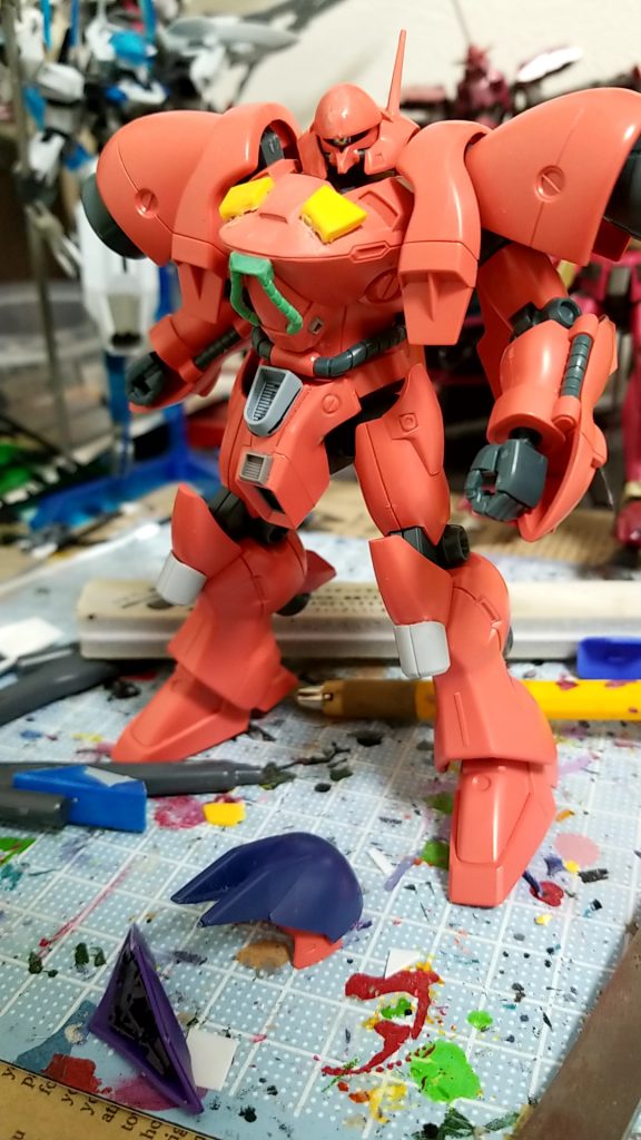 第一段階
モノアイを換装したり