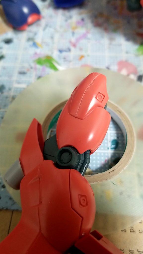 初めてな上にジオン系なので、丸みを帯びていてすごく難しかった