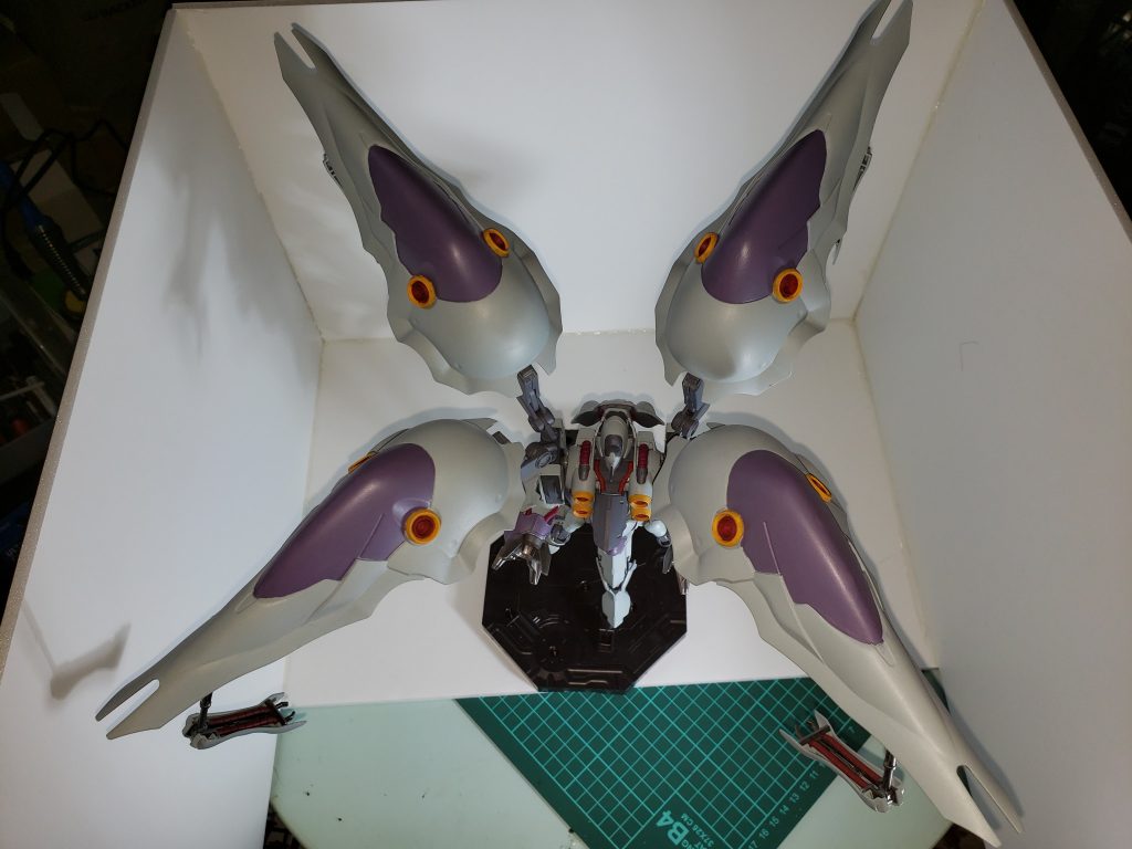 バインダーを広げたら色違いのクシャトリヤ