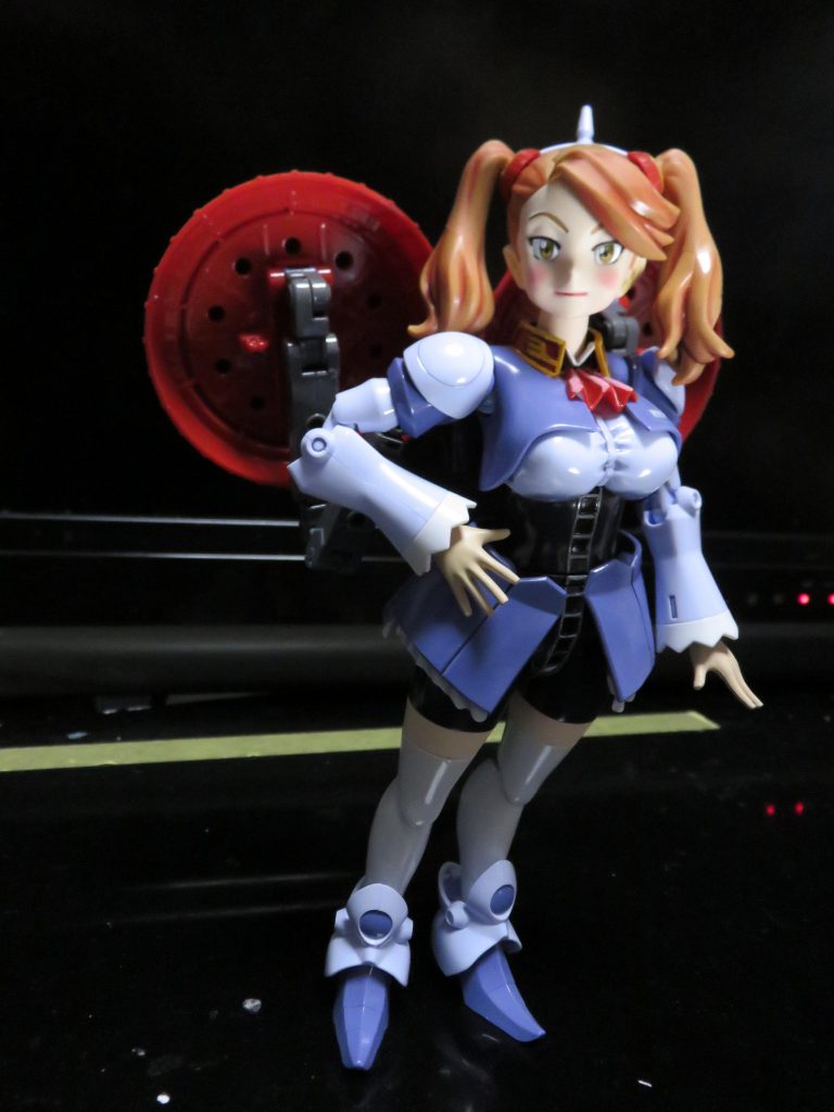 トップコートを、つや消しとつや有りの両方でガンガン使って、テカテカにしています