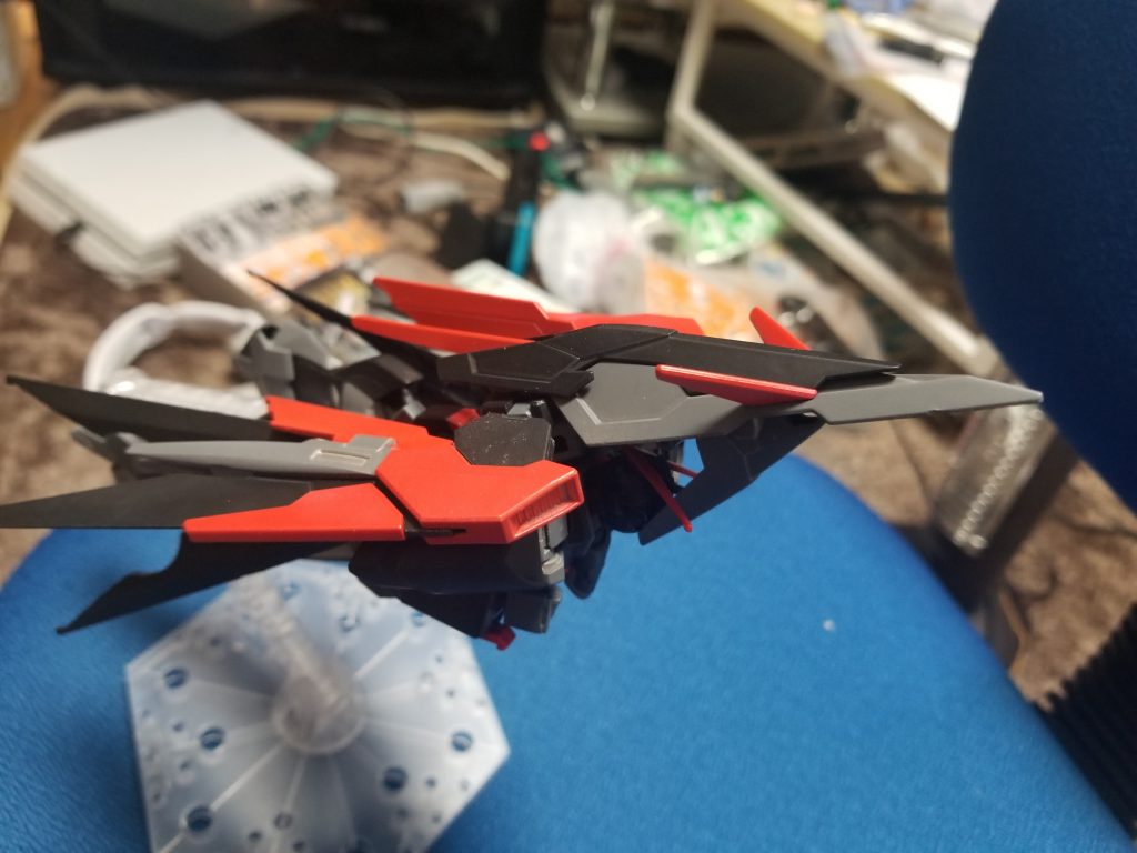 基本戦闘すると武装を捨ててしまうため、基本行動は飛行形態で行う。