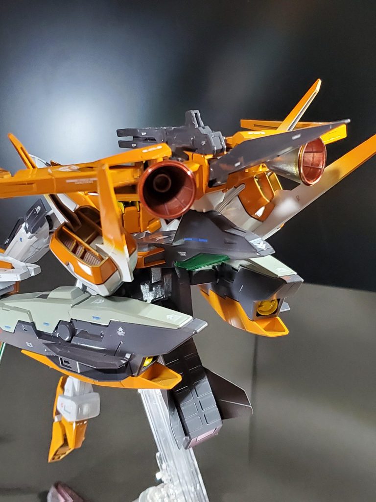 バックパック。バーニアはスターブライトシルバー、クリア数色重ねてます。