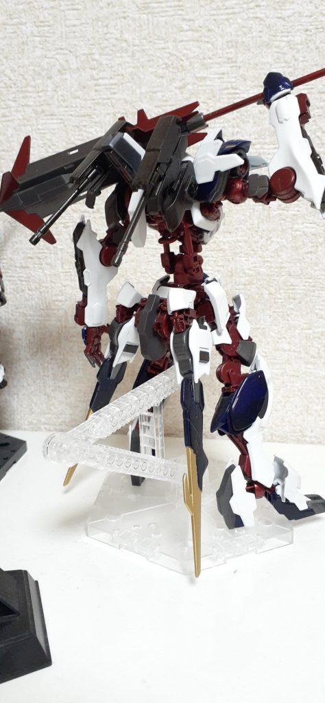 背面　サブアームを取り除いた所とバックパックにルプス用のオプションセットのロケットランチャーのパーツを入れているので、武装を出来るようにしています。